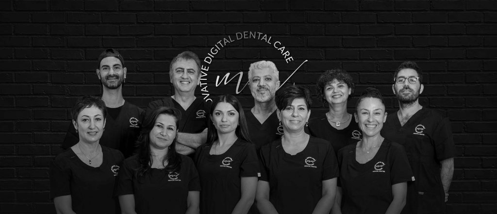 תמונה של צוותו של דוקטור מאיר ממרייב מרפאת שיניים